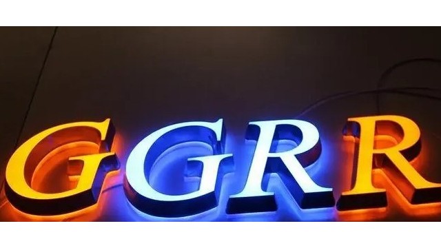 企業(yè)背景墻發(fā)光字選擇那種材料好？