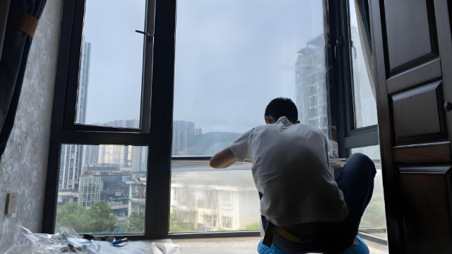窗戶玻璃貼膜過程中常見的錯誤有哪些？